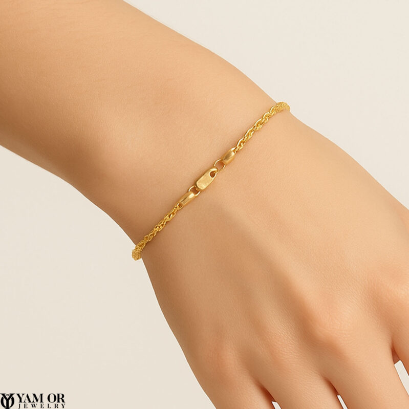 צמיד חבל 0.925 3 ממ על יד של אישה - תכשיטי ים אור